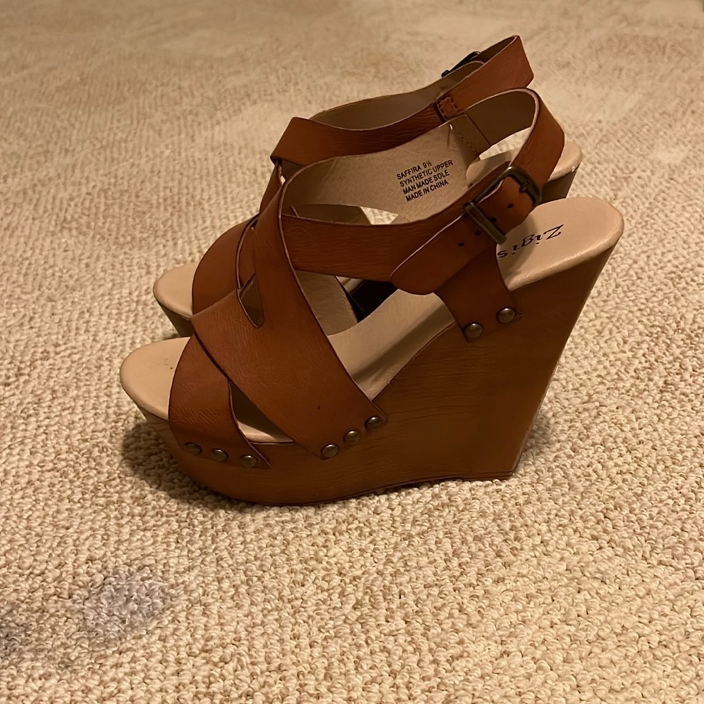 Zigi Soho Saffira Cognac size 9.5